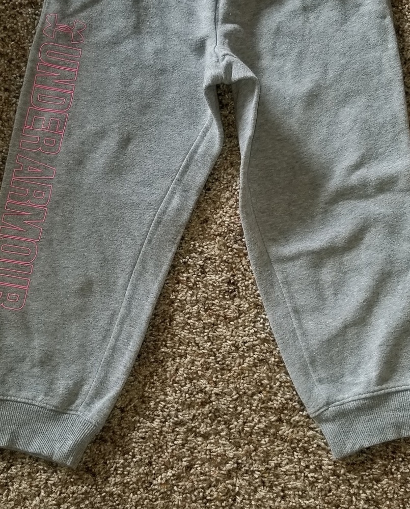Youth large under armour capris